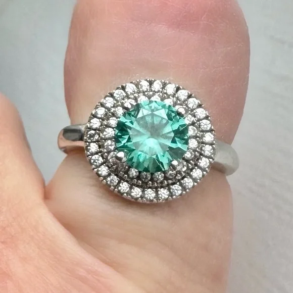 ⚡️SALE⚡️Moissanite and diamond ring. Sterling silver size 6 - Picture 2 of 6